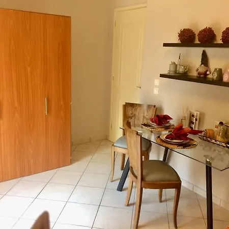 Central Charming Apartment Tripoli Exterior photo